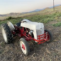 1946 Ford Tractor 🚜 