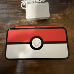 Pokeball 2DS XL