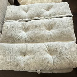 Kirkland Pet Bed 42X42
