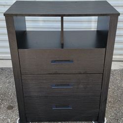 (FREE DELIVERY) Ameriwood Chest of Drawers Dresser 