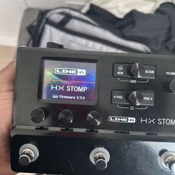 Line 6 HX Stomp Guitar Multi-effects Floor Processor - Black