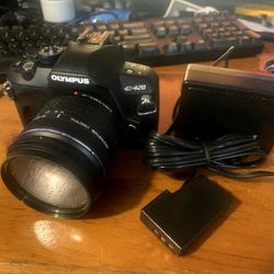 Olympus E420 Camera