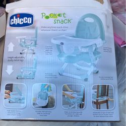 Chico Pocket Snack Booster Seat 