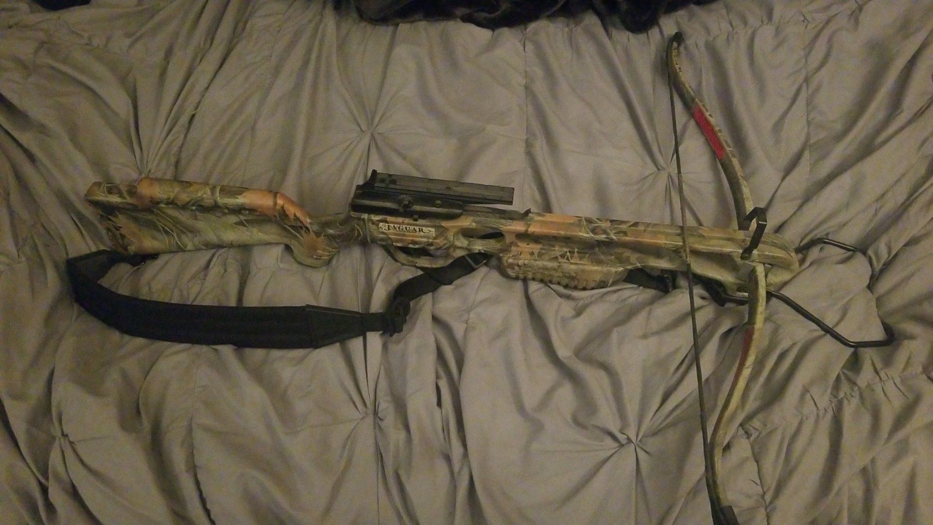 Jaguar crossbow with scope