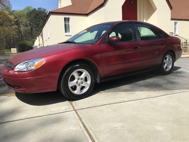 2003 Ford Taurus