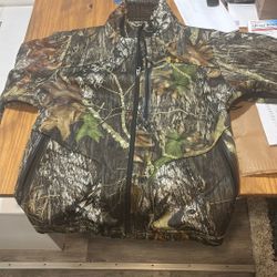 Under Armor Mossy Oak camo Jacket