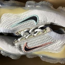 Nike Vapor Max Size 4youth 