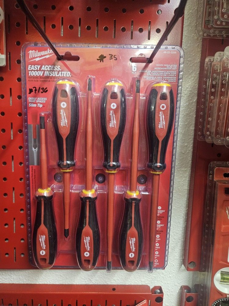 Milwaukee
1000V Insulated Slim Tip Screwdriver Set (6-Piece)