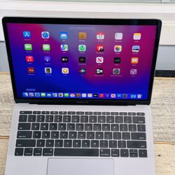 Apple MacBook Pro 256GB 13 inch Ready To Use!