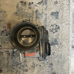 2011 Scion XB Throttle Body (Used)