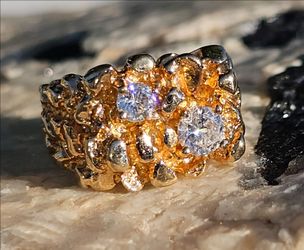 Vintage 18k Gold Electroplated Nugget Style Large Ring With Synthetic Crystals!