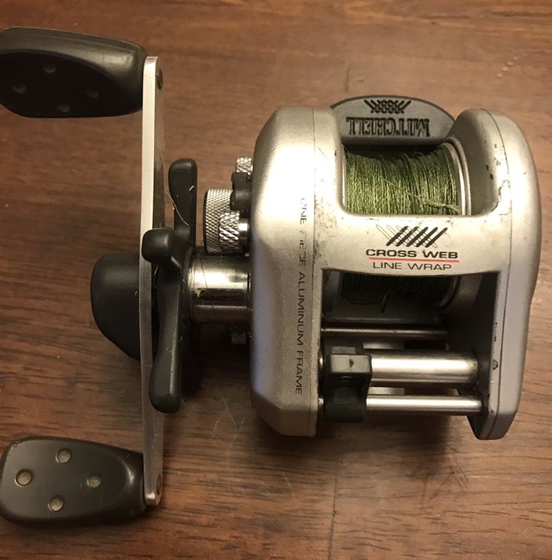 Mitchell Spidercast SC3000 Fishing Reel for Sale in Rancho Cucamonga, CA -  OfferUp