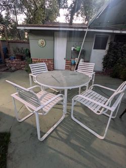 1980s Jordan Brown patio set