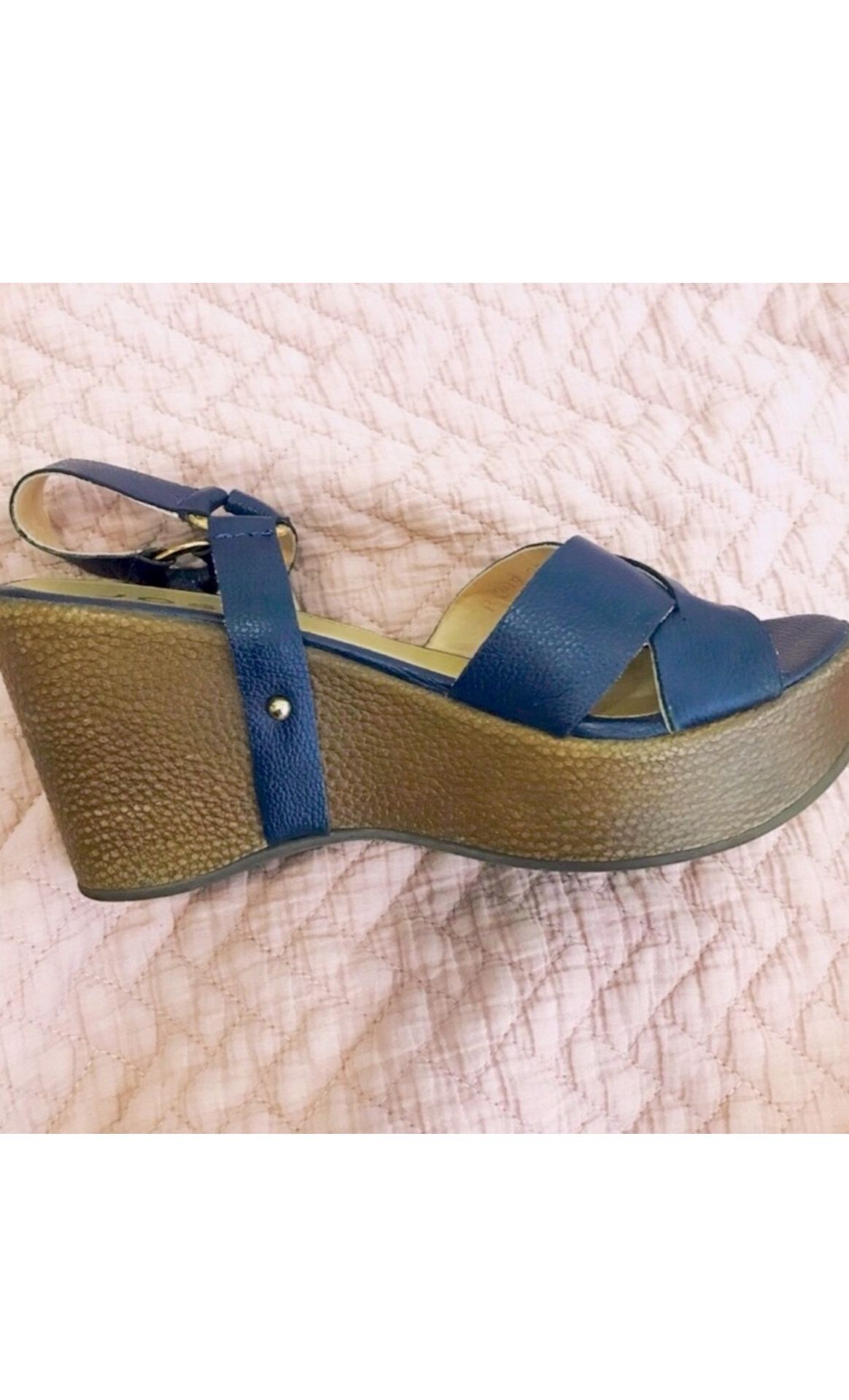 Sandal Wedge Size 5.5