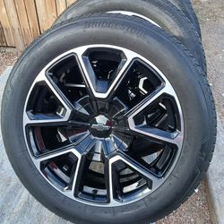 2025 NEW OEM ORIGINAL TAKEOFFS CHEVY TAHOE RST 22 INCH HAVE TPMS SENSORS TIRES BRIDGESTONE 99 % $ 1950