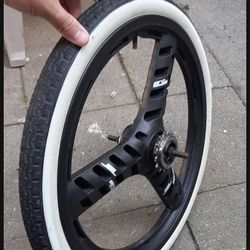 BMX  MAGS WHELLS  SIZE 20