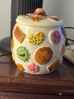“Cookies all over” Cookie Jar