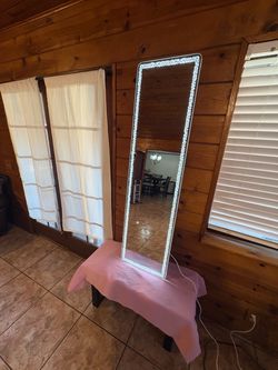 Light up mirror