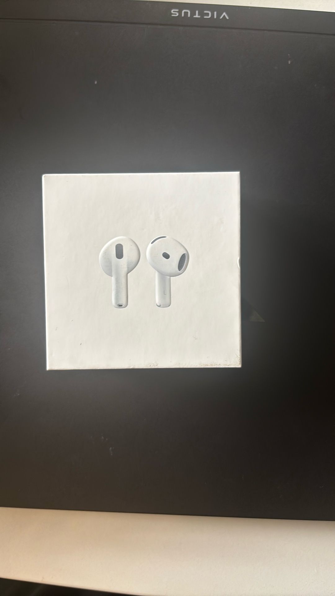 AirPods 4