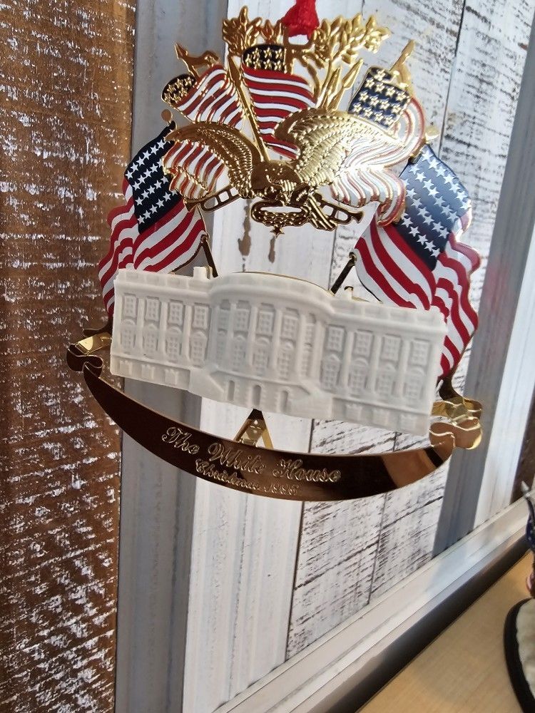 $15.00 - 1995 Christmas Ornament, White House Historical Association Collection  - NEW IN BOX WITH PAPERS!