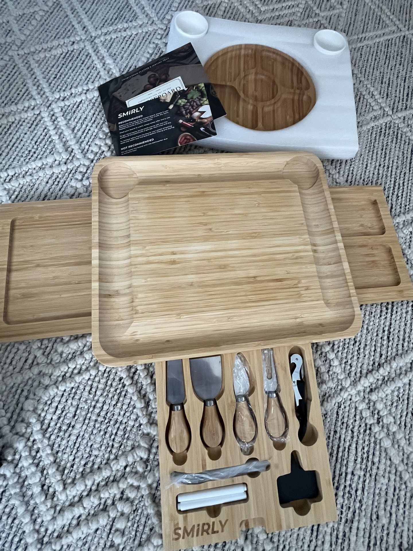 Charcuterie Cheese Board & Knives Set