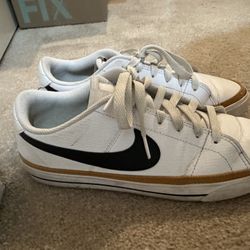 Nike Women’s Court Legacy Next Nature – Size 8.5 – Barely Worn