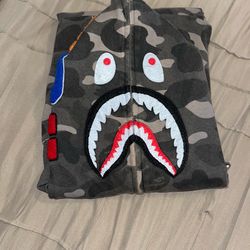 Bape hoodie size XL