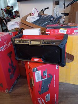 M18 radio