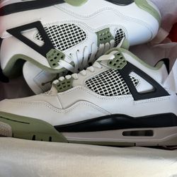 Jordan 4 Seafoam