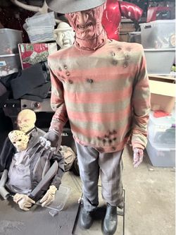 Freddie Krueger animatronic untested