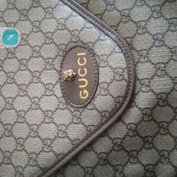 Gucci Vintage Neo Messenger Bag Medium 