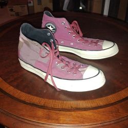 Converse Tennis Shoes 