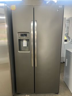 ❄️ GE Stainless Steel Side-by-Side Refrigerator with Ice & Water Dispenser ❄️