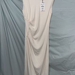 Elegant Cream Sleeveless Dress
