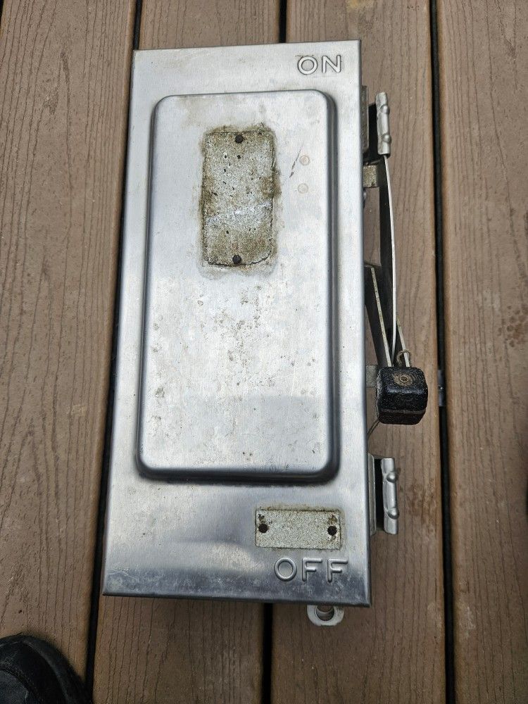 Square D 30A Stainless Steel Safety Switch