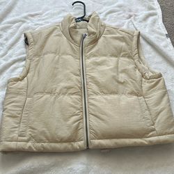 tan vest size M