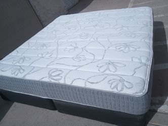 King Mattress And Box Spring 