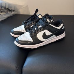 Low dunk Nike Black And White (panda) 