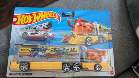 Hot Wheels Super Rigs Galactic Express Diecast Car