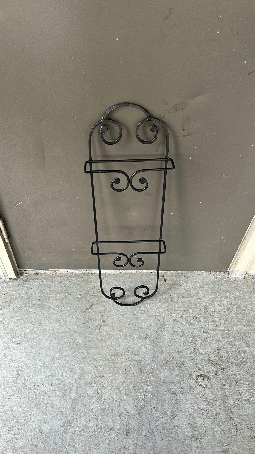 Metal Glass Holder 