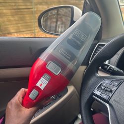 CORDLESS VACCUM | BLACK AND DECKER