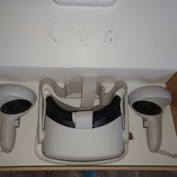 Quest 2 Virtual Reality Headset 