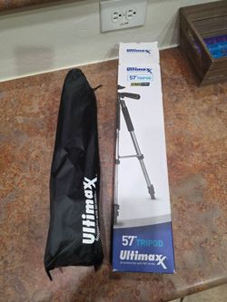 Ultimax UM-TR57 Tripod Brand New