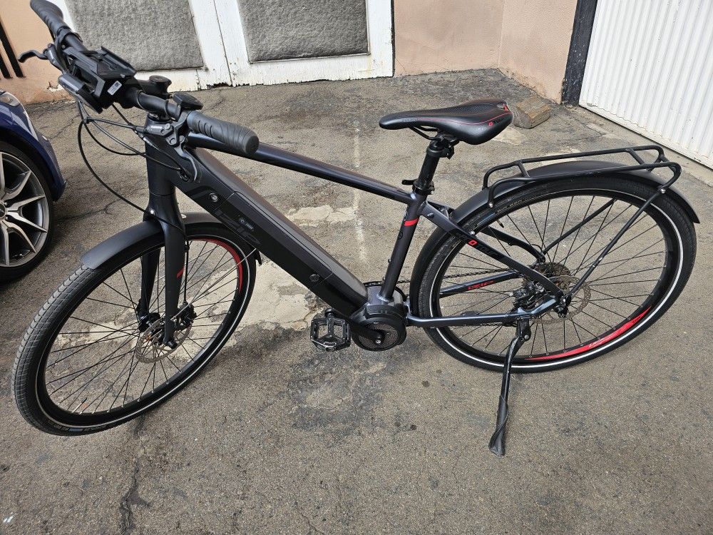 IZIP E3 Protour w/ COBI Electric Bike
