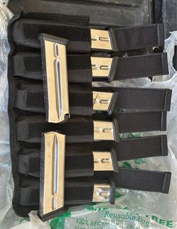 XD-9 mags and Bulldog 2 mag hip pouch