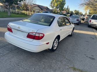 2000 Infiniti I30