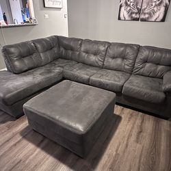 Dark Green  Sectional Couch W/ Ottoman