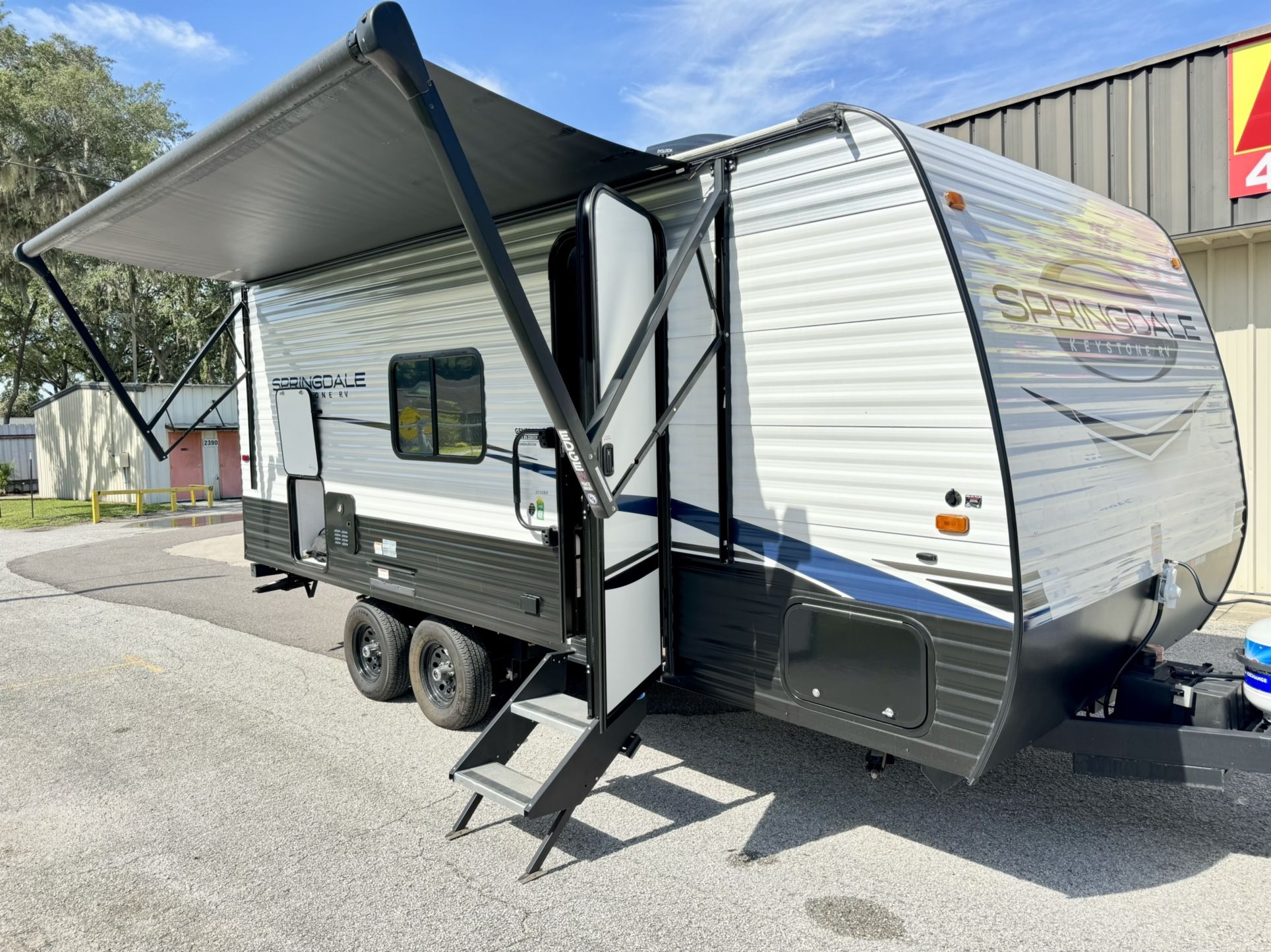 2023 Keystone Springdale 22ft Bunkbeds