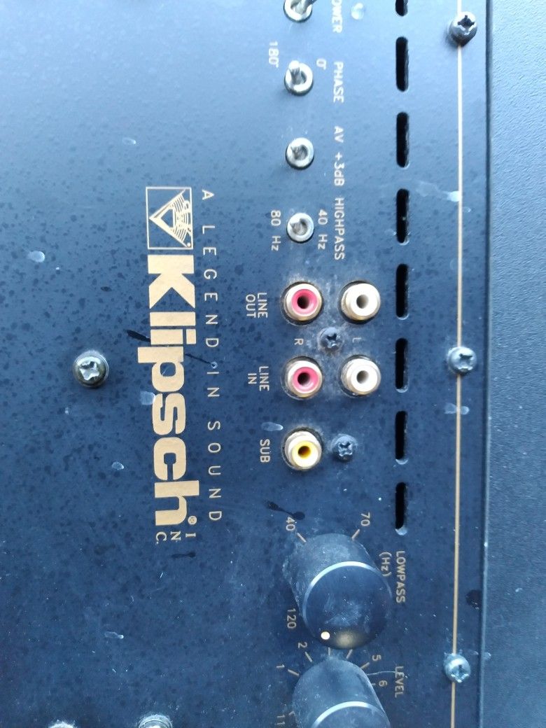 Klipsch KSW 150 WORKS GREAT $125