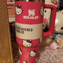 Hello Kitty Stanley 40oz Limited Edition Hot Pink Kitty Face Tumbler